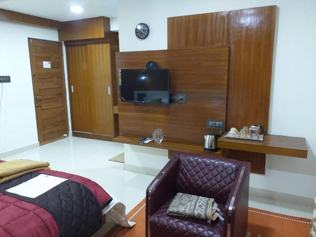 Grand Meridian Vinnamangalam エクステリア 写真