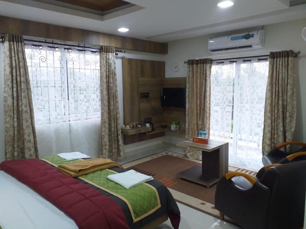Grand Meridian Vinnamangalam エクステリア 写真