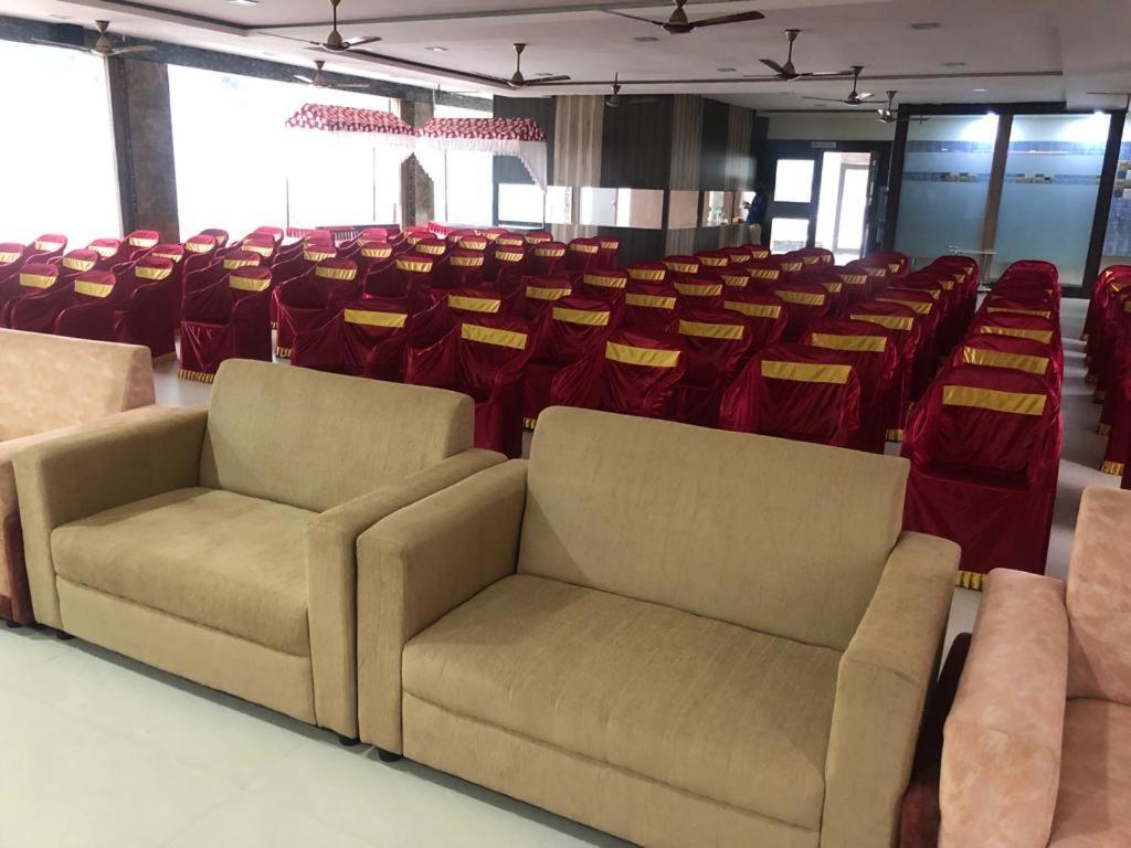 Grand Meridian Vinnamangalam エクステリア 写真