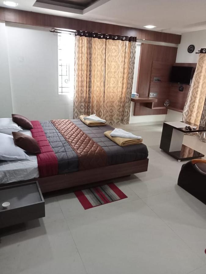 Grand Meridian Vinnamangalam エクステリア 写真