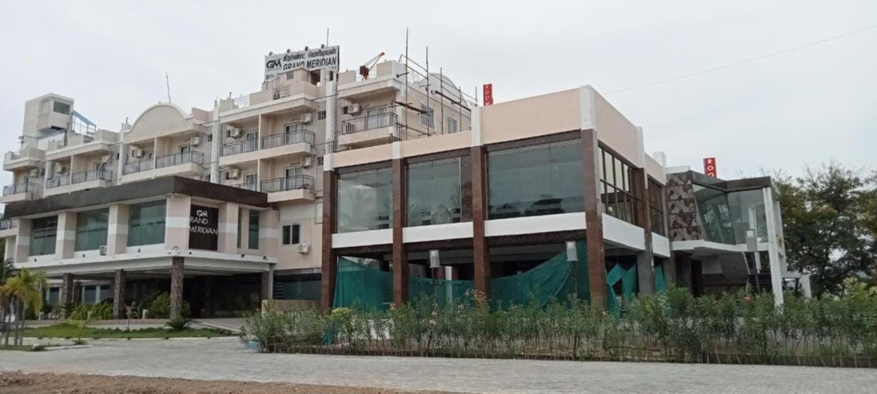 Grand Meridian Vinnamangalam エクステリア 写真